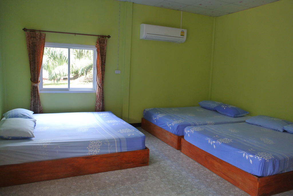 Bantatuk Resort & Restaurant Ban Tha Khun Phòng bức ảnh