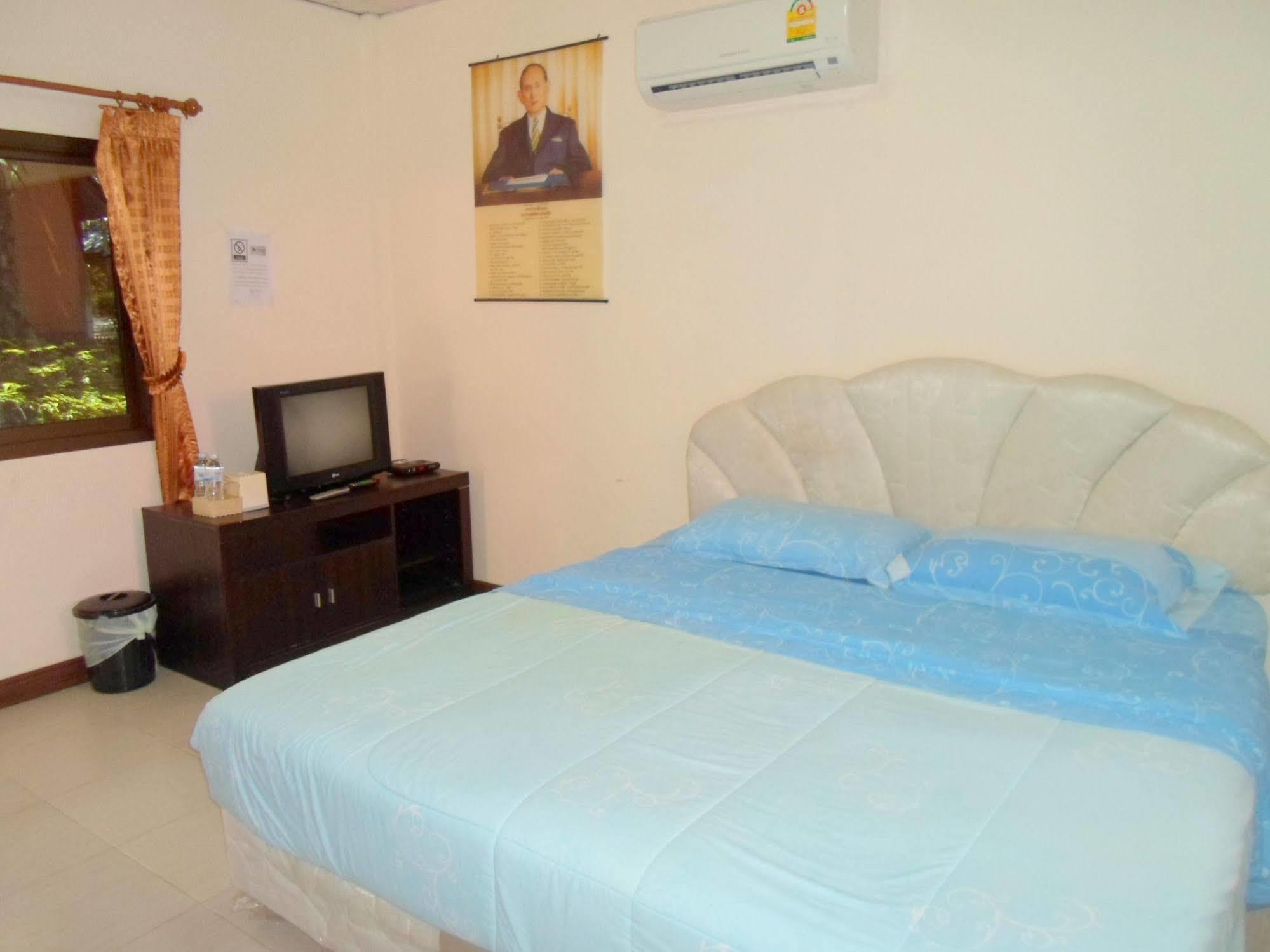 Bantatuk Resort & Restaurant Ban Tha Khun Ngoại thất bức ảnh
