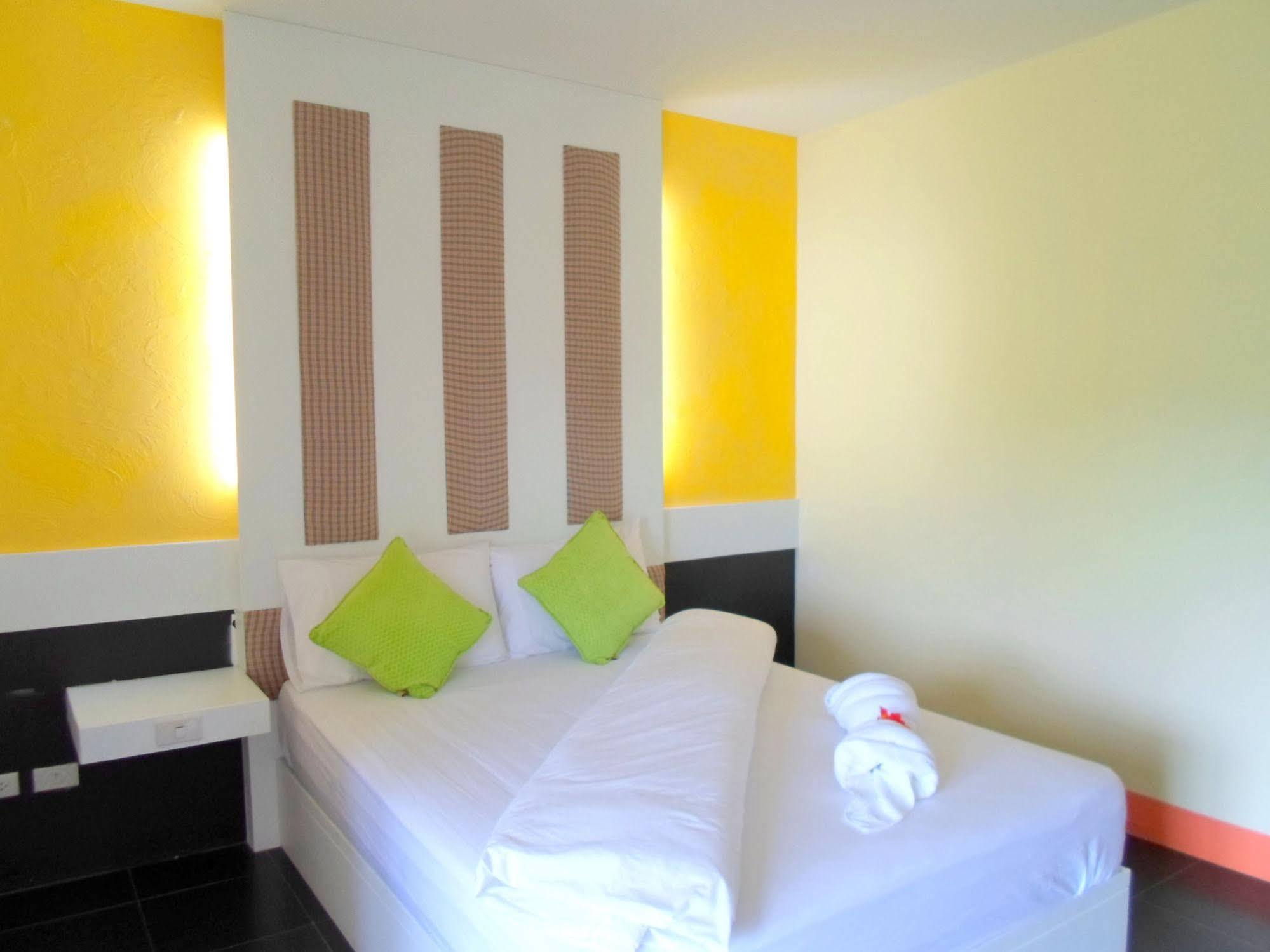 Bantatuk Resort & Restaurant Ban Tha Khun Ngoại thất bức ảnh
