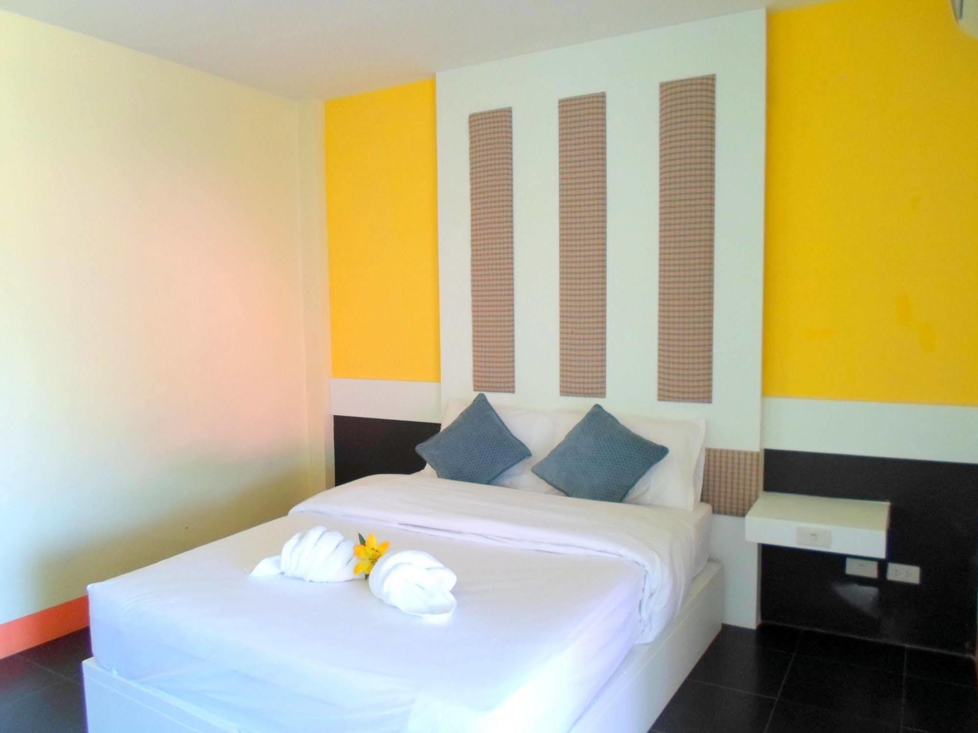 Bantatuk Resort & Restaurant Ban Tha Khun Ngoại thất bức ảnh