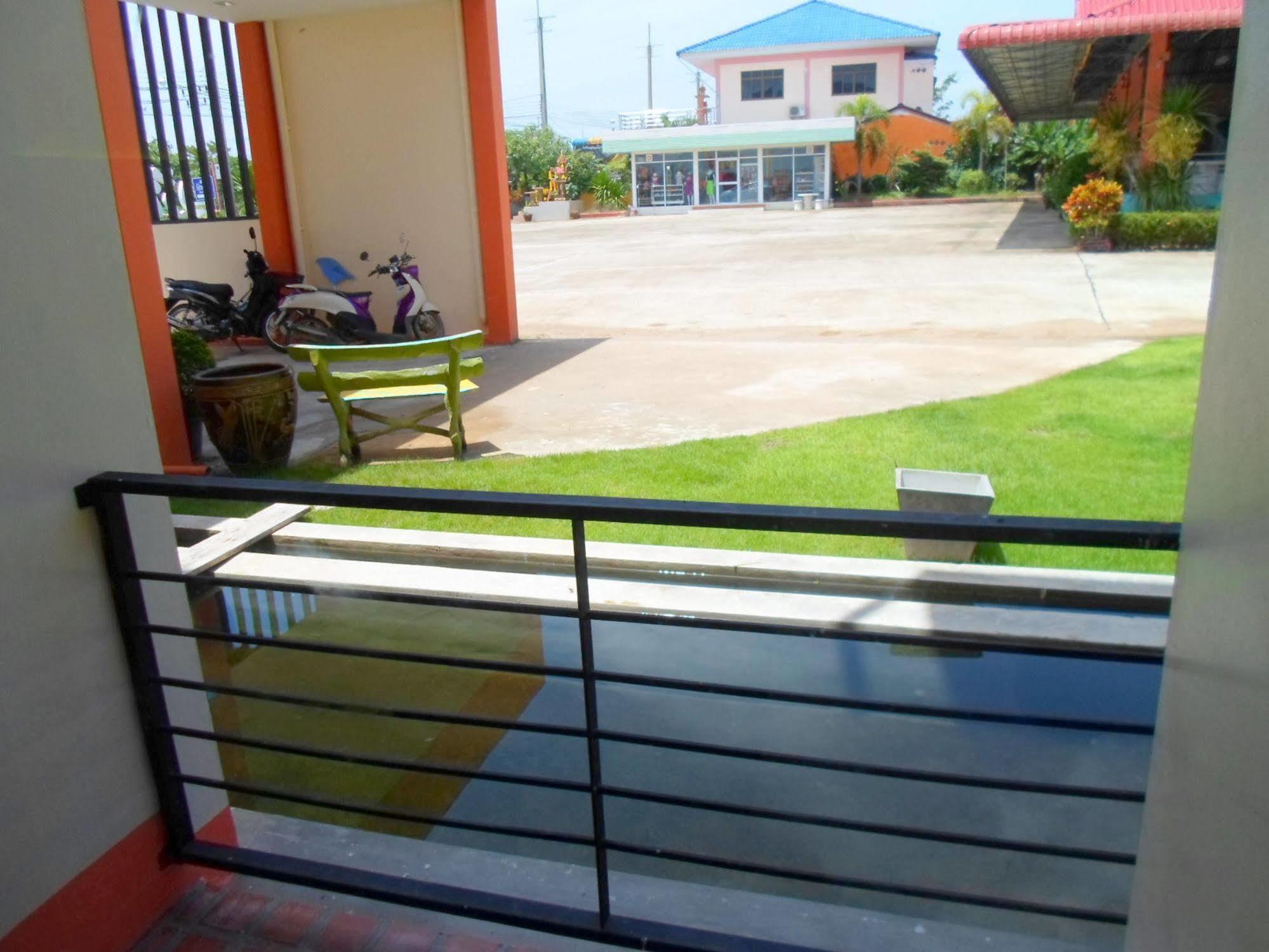 Bantatuk Resort & Restaurant Ban Tha Khun Ngoại thất bức ảnh