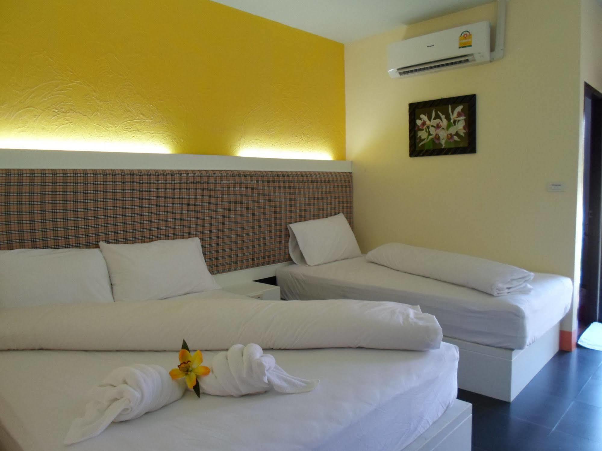 Bantatuk Resort & Restaurant Ban Tha Khun Ngoại thất bức ảnh